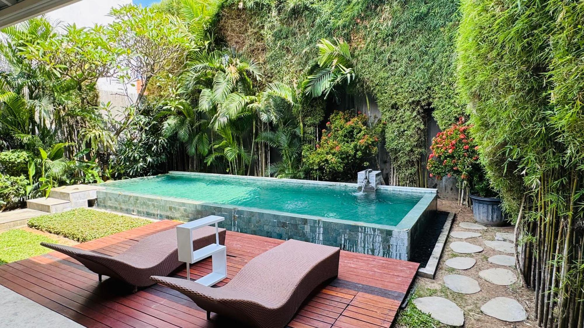 Villa Rainbow Sanur Buitenkant foto